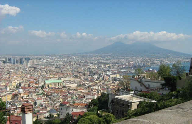 In de schaduw van de Vesuvius.