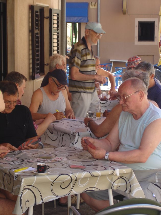 Dorpstafereel in Senj, tussen Rijeka en Zadar