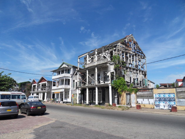 Vergane glorie in Paramaribo