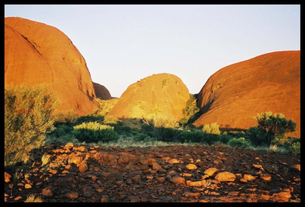 Kata Tjuta bij zondsopkomst