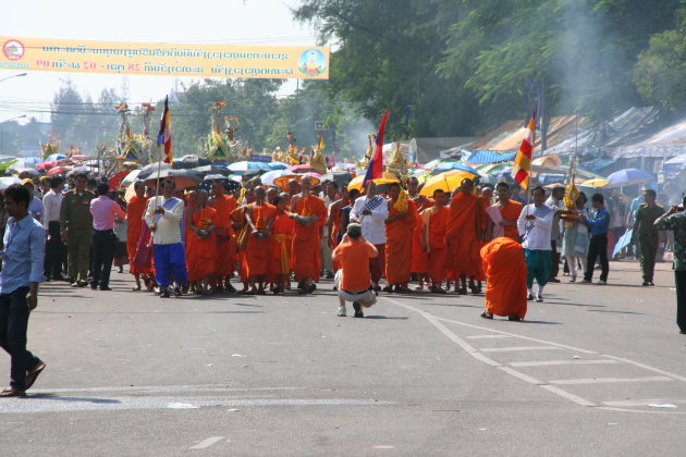 That Luang festival, het startschot