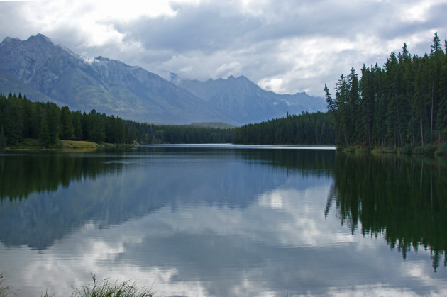 Lake Minnewanka