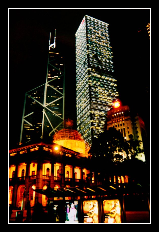 hk by night