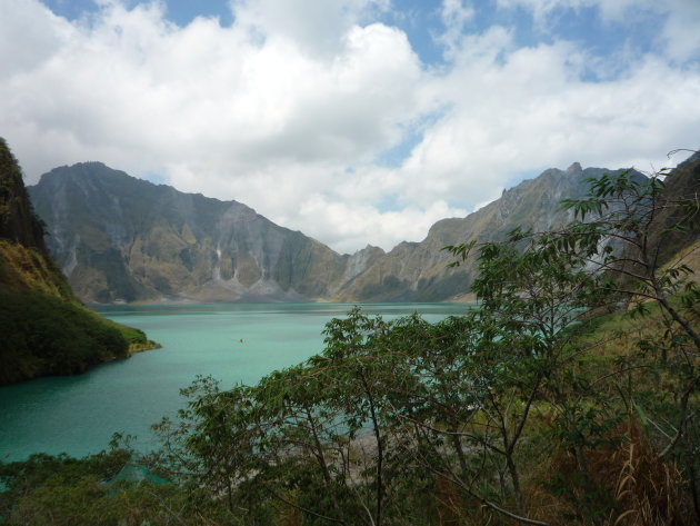 Het kratermeer van Mount Pinatubo
