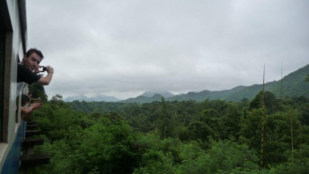 Treinrit Kanchanaburi - Nam Tok