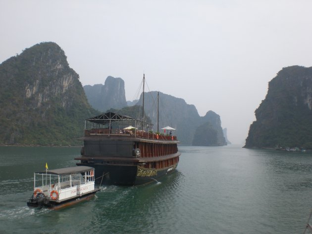 Luxe Cruise @ Halong Bay