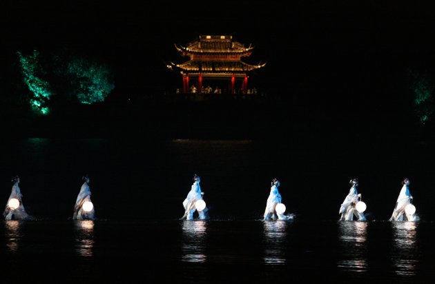 Spectaculair waterballet 'Impressions of West Lake'