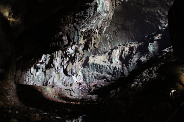 Deer Cave Mulu - Zoek de mensen !