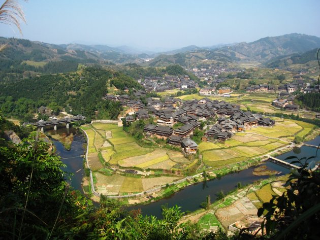 Uitzicht op het dorpje Chengyang