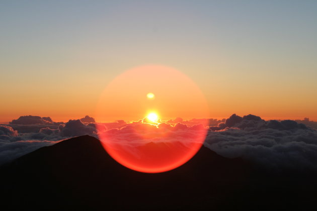 Zonsopgang bij vulkaan