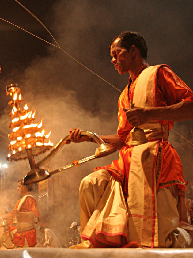 Aarti ceremonie