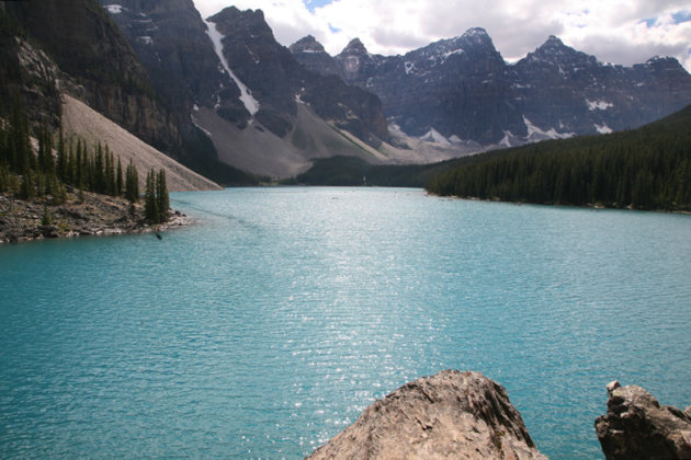 een van de mooie meren tussen banf en jasper canada