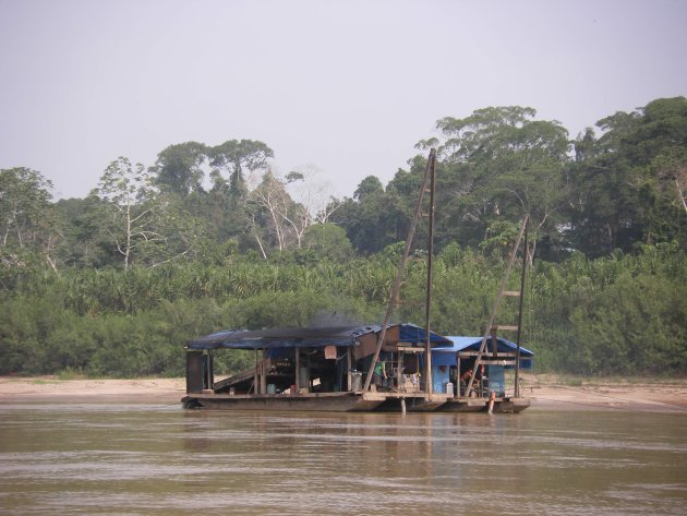 Goudzoekers op de Madre de dios