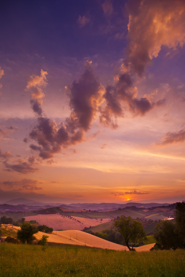 zonsondergang in Monsampolo del Tronto