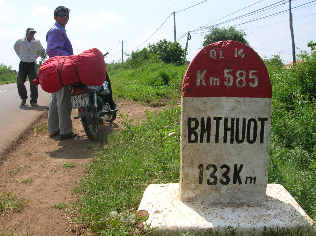 Tussenstop met een easyrider, op weg naar Bha me Thuot