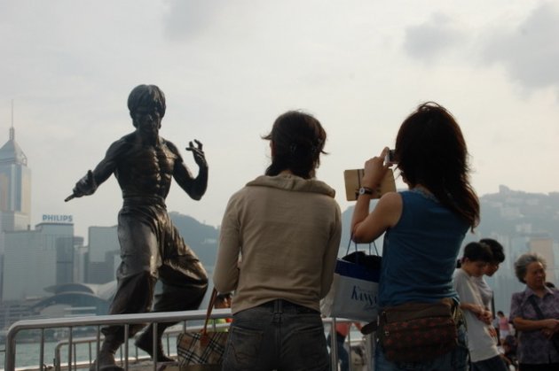 Bruce Lee in de haven van Hongkong