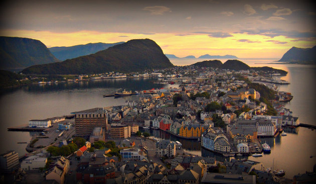 Zonsondergang Alesund