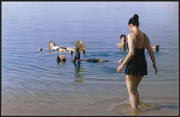 drijven in de Dode Zee