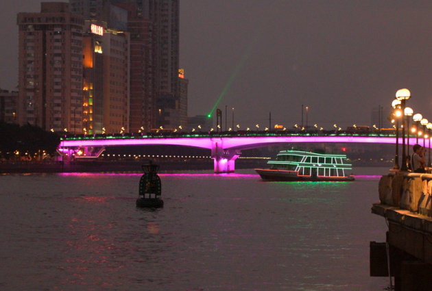 Als de avond valt in Guangshou