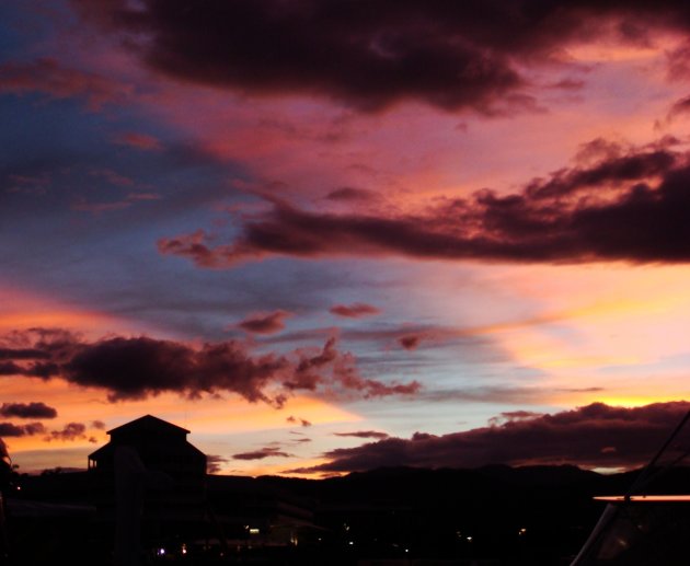 Zonsondergang haven Cairns