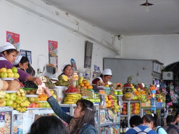 Goedkoop en gezond op de markt in Sucre