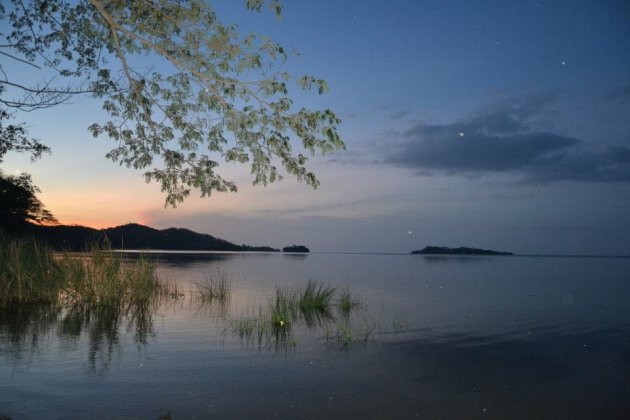 Zonsondergang Isla Solentiname - meer van Nicaragua