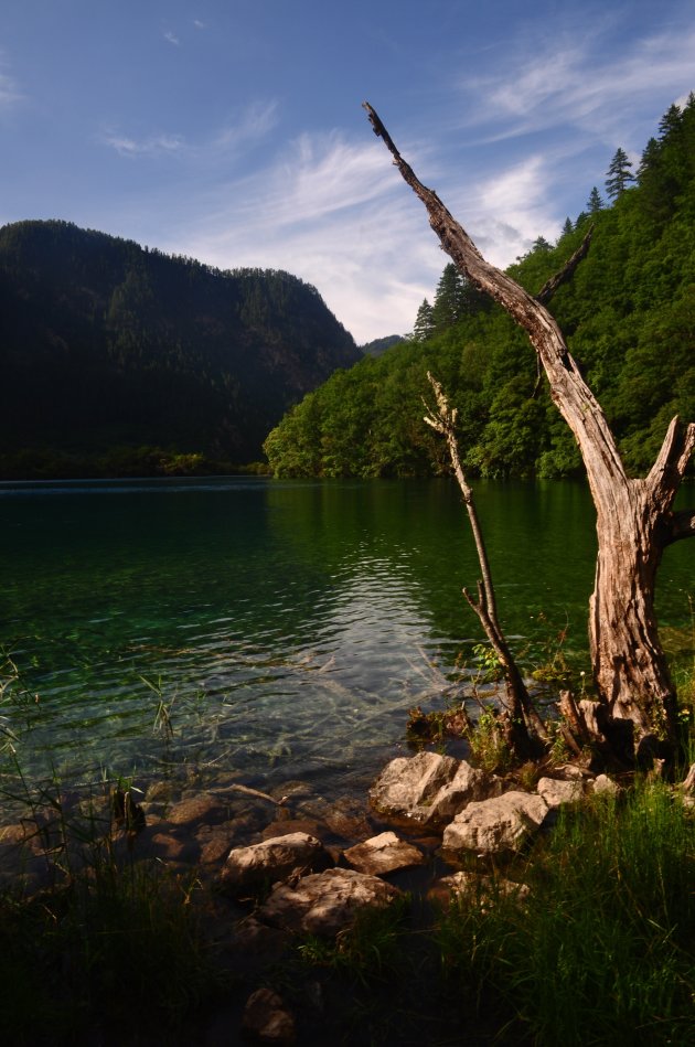 uitzicht over water in Jiuzhaigou