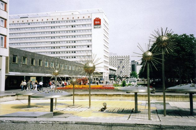 De laatste dagen van de Oost-Duitse communistische architectuur, Dresden