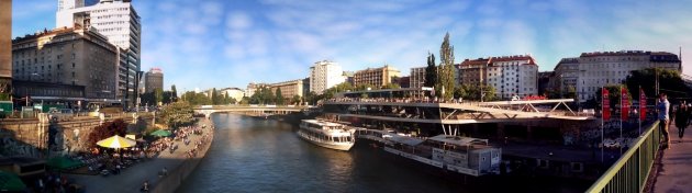 Terrasjes aan het Donau-kanaal