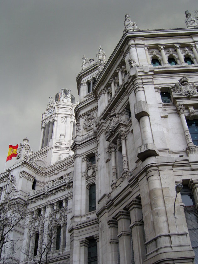 Palacio de Comunicaciones, Plaza cibeles