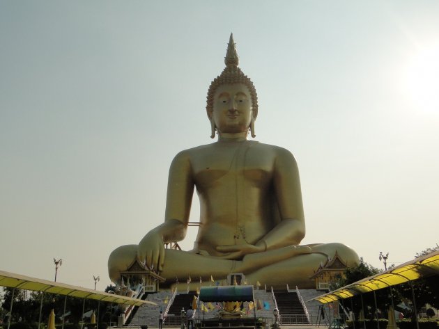 Reusachtige Boeddha