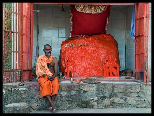 Hanuman and the priest 