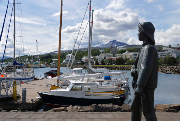 Zicht op Akureyri