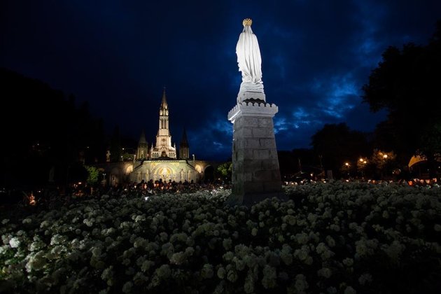 Vierge Couronnée (2)