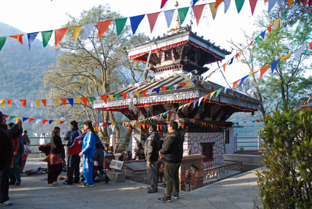 Hindoe tempel Tal Barahi Mandir in Phewa meer