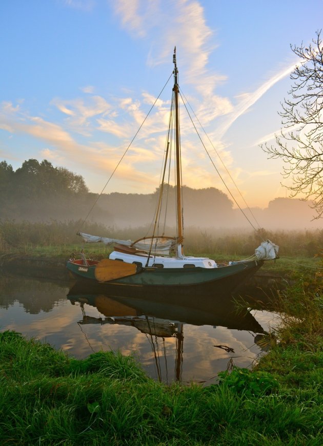 Overnachten langs het kanaal.