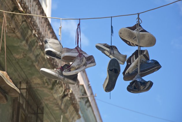 Oude schoenen in Habana Vieja