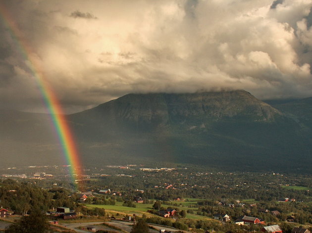 Regenboog boven Oppdal