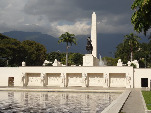 Monumento a los Precursores