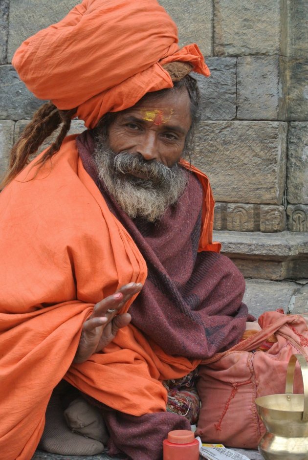 Sadhu bij Pashupatinath tempel 