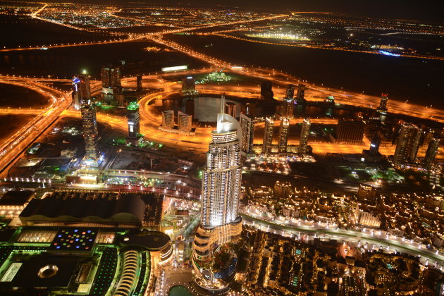 Dubai gezien vanaf de Burj Khalifa, het hoogste gebouw ter wereld