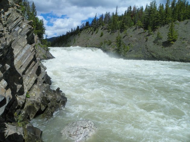 Smeltwater na een lange Canadese winter