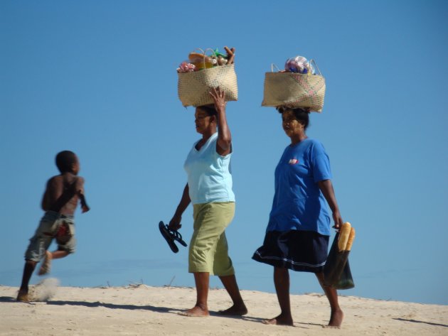 Terug van de markt in Morondava