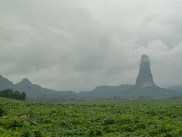 Cao Grande - de grote magische vulkanische berg van Sao Tomé.