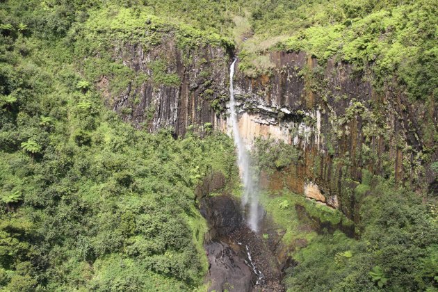 Kaui - wind onder waterval