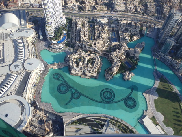 Uitzicht Dubai vanaf Burj Khalifa