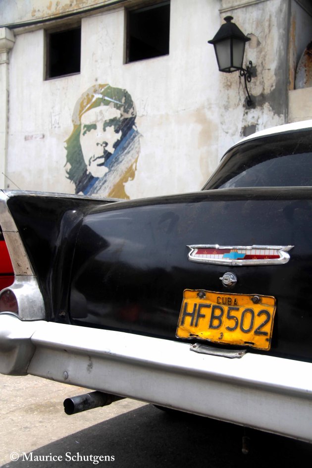 Che Guevara & Klassieke old timer in Havana 
