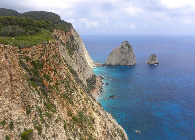 loodrecht naar beneden (Zakynthos)