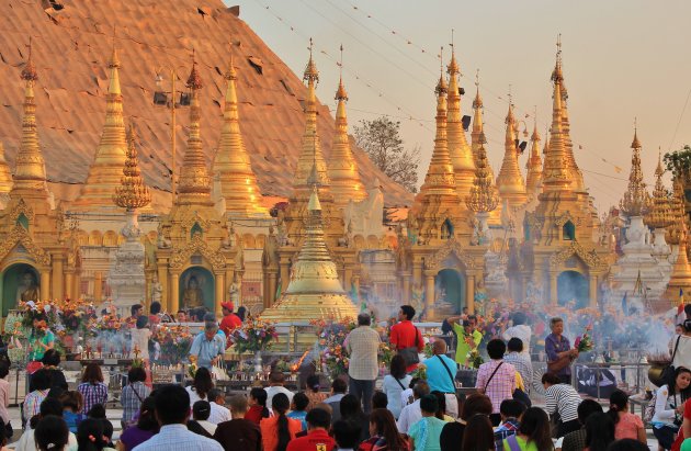 shwedagon paya