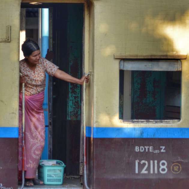 Treinreis rond Yangon